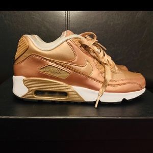 Air max 90 SE LTR in Rose gold and white